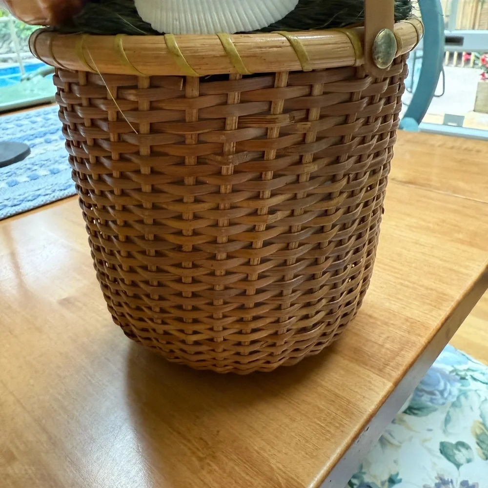 Decorative Basket with Green Grass and Shells